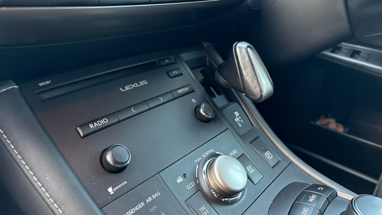 Lexus CT 200h 1.8 Advance 5dr CVT Auto Hybrid Hatchback